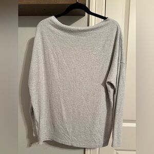 Evereve Gray Crew Neck Sweater